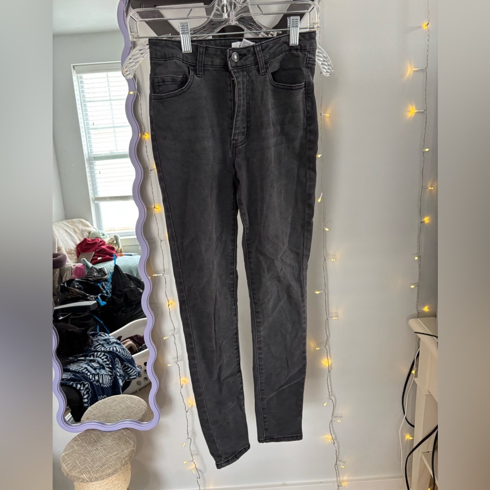Forever 21 Black Skinny Jeans with Stretch